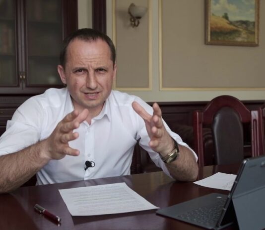 Вивозили сміття у прибережну зону Дніпра: Боднар запевняє, що всі причетні будуть покарані