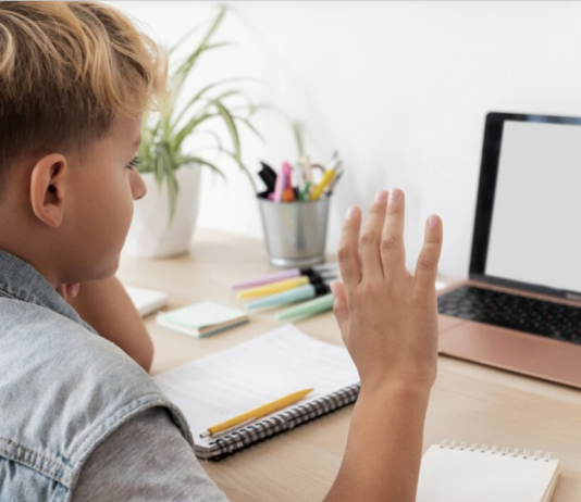 Як онлайн школа в Україні відкриває двері до знань без стресу